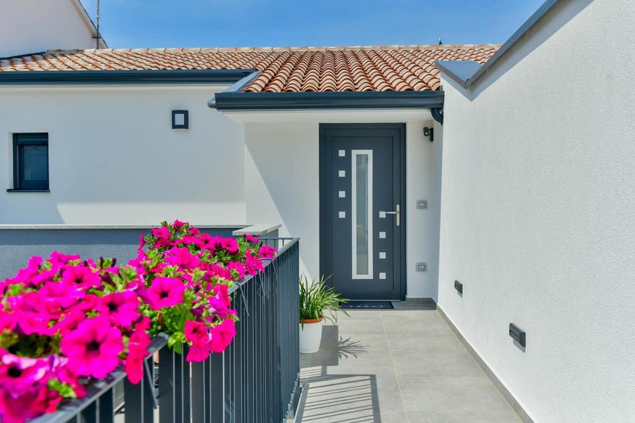 Apartment Aura Poreč Kültér fotó