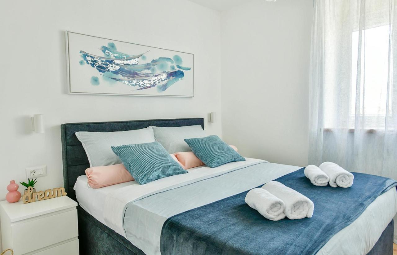 Apartment Aura Poreč Kültér fotó